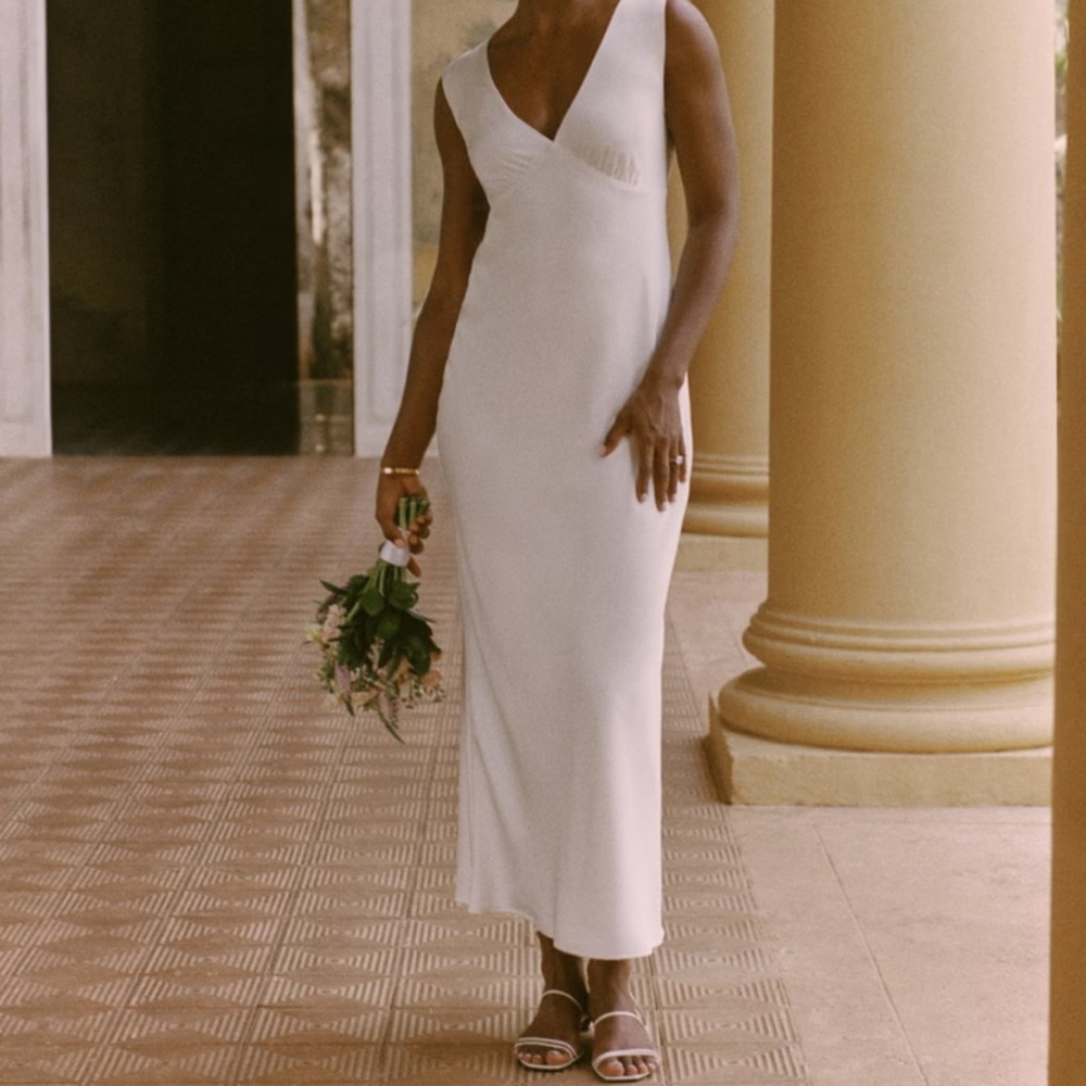 Abercrombie & Fitch One Shoulder Cream Dress